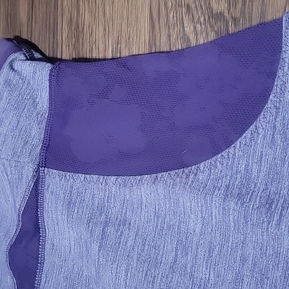 Lululemon Chaturanga Tank in purple womans size Medium - Picture 5 of 9